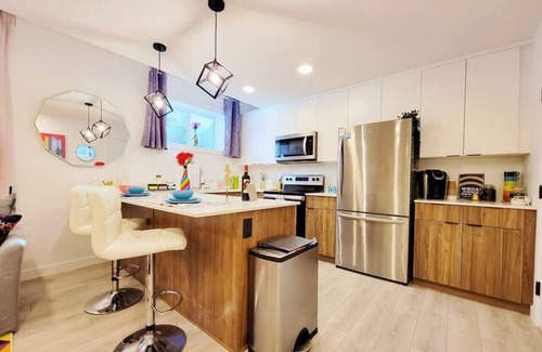 West Edmonton House | Family-Friendly 2BR Suite Near Downtown & UofA with Pool