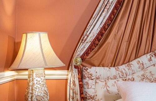 Yering Hotel | Indulge at Chateau Yering Hotel: 5-Star Eco-Friendly Retreat
