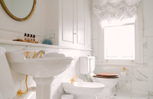 Yering Hotel | Indulge at Chateau Yering Hotel: 5-Star Eco-Friendly Retreat