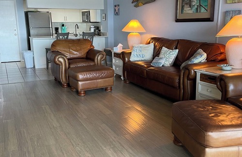 Indian Shores Condo | Beachfront Condo at Chateaux with Ocean View & Pool Access