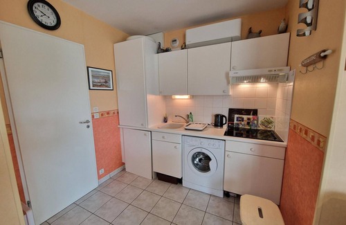 Quartier du Casino Apartment | Cozy Apartment Châtelaillon-Plage with Pool & Ocean View