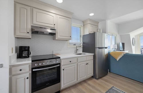 South Chatham Hotel | Ocean View Retreat at Chatham Tides - Rated 9.4/10