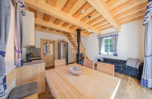 Loucna nad Desnou Ski Chalet | Chatička u řeky: Guest Rated 9.8 with Spa & Hot Tub
