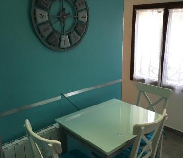 Chatillon Apartment | Discover Chatihotes: Pet-Friendly with a 9.4 Guest Rating