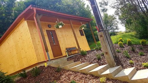 Circ House | Discover Chatka na Hranici Čirč: 9/10 Guest Rated Getaway