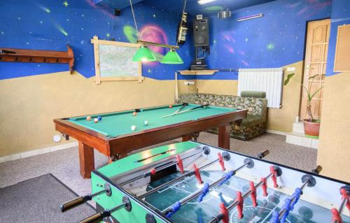 Poronin Resort | Explore Chatka U Hazy - Cozy Rooms with Pool & Hot Tub