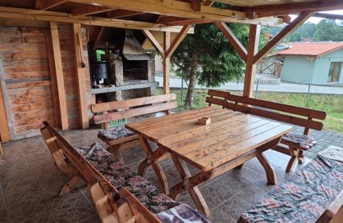 Liptovsky Mikulas Resort | Pet-Friendly Retreat at Chatky Janis - Rated 9.4/10