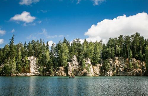 Zdar Nad Metuji Other | Pet-Friendly Retreat at Chatová osada Ostaš with Breakfast