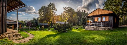 Zdar Nad Metuji Other | Pet-Friendly Retreat at Chatová osada Ostaš with Breakfast