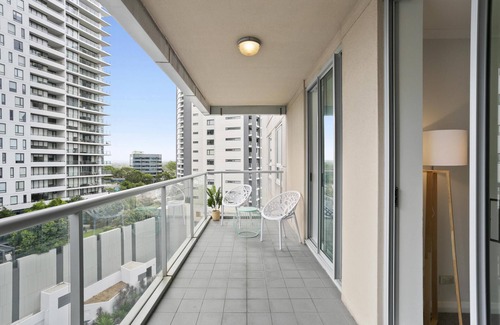 Chatswood CBD Apartment | Chatswood- HELP1 Help Street - Stylish 1BR with Balcony Pool Views Near Chatswood Station
