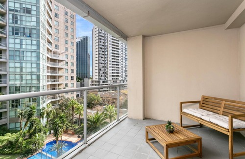 Chatswood Apartment | Chatswood - HELP7 Help Street - 1 Bedroom with free parking in the heart of Chatswood