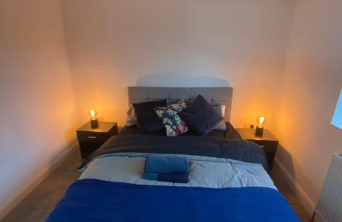 Barrow-on-Trent House | Cozy Chatsworth Court Rooms for Your Perfect Getaway