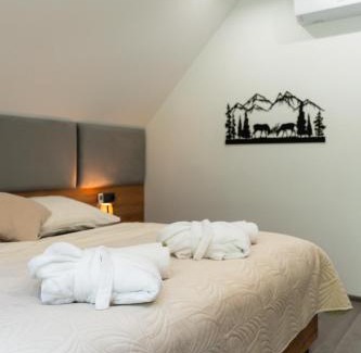 Valca Ski Chalet | Tranquil Escape at Chaty ForRest with Pool & Kitchen