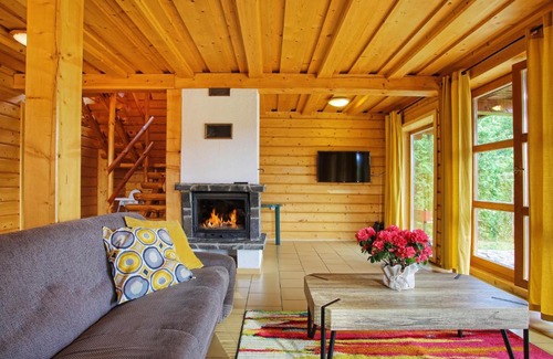 Liptovsky Mikulas Ski Chalet | Relax at Chaty Mara: 4-Star Oceanfront Retreat