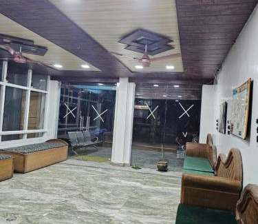 Barkot Hotel | Chauhan Annexe