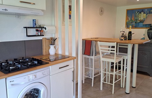 Pluvigner Cottage | Top-Rated Stay at Chaumière de Kerréo Elisa with Family Perks