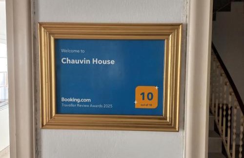 Mar del Plata House | Pet-Friendly Chauvin House: Rated 10/10 with Hot Tub