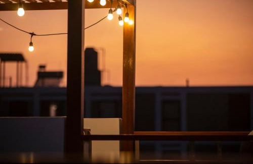 Lobitos Apartment | Che Lobitos: Family-Friendly Retreat with Hot Tub Access