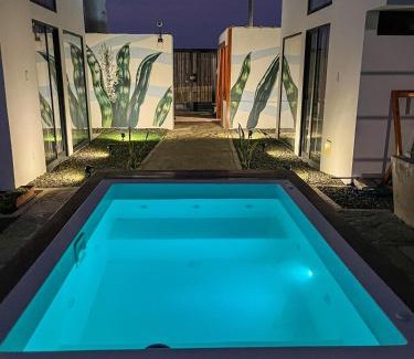 Lobitos Apartment | Che Lobitos: Family-Friendly Retreat with Hot Tub Access