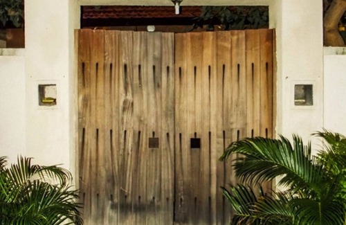 Dewi Sri Villa | Budget-Friendly 6BR Retreat Near Legian and Seminyak