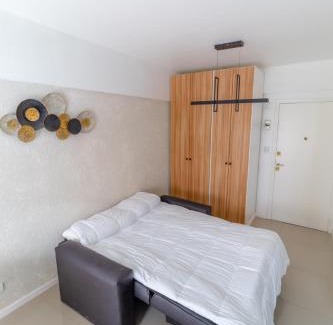 Mar del Plata Apartment | Check and Home - Luro - Monoambiente a Estrenar en el Centro con Balcón a la Calle