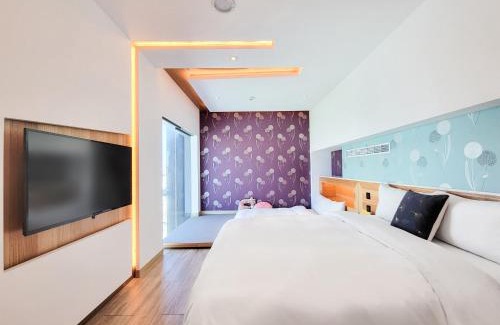 Central District Hotel | Comfortable Stay at CHECK inn Taichung Zhongshan