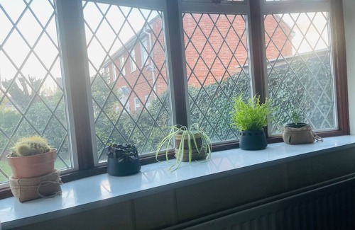 St Ives House | Budget-Friendly Executive 3-Bed House for Family Stays