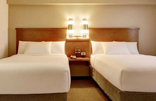 Tucson House | Discover Pet-Friendly Suites Near Mt. Lemmon with Pool