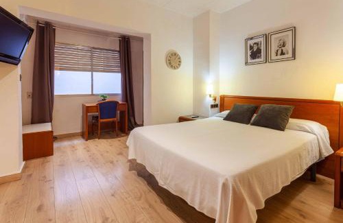 Figueres Hotel | Relaxing Getaway at Hotel Checkin Travé with Ocean Views