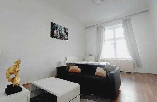 Weißgerber Apartment | Cozy CheckInVienna 2 Bedroom Apartment in Central Location