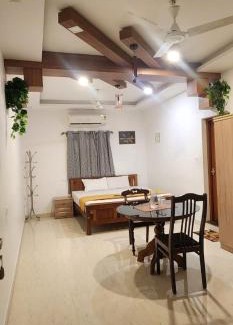 Kumbalam House | Oceanfront Cheenavala Fishing Homestay with Breakfast & Views