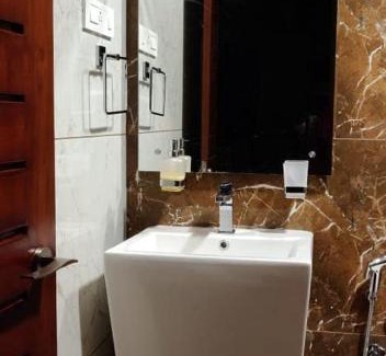 Nakur Sirangala Villa | Delightful 1-Bedroom Cottage in Kodagu with Hot Tub & Pool