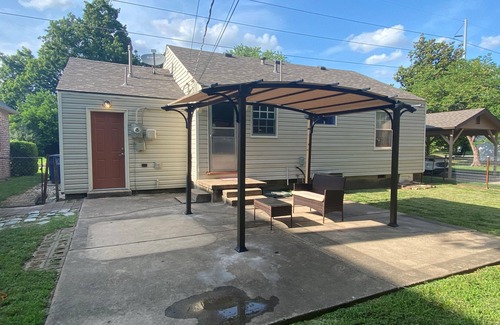 Tulsa House | Delightful 2 Bedroom Retreat Steps from Gathering Place
