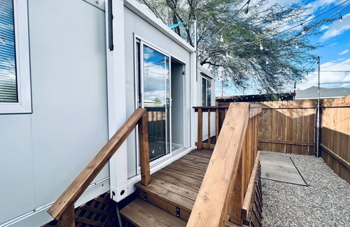 Garfield House | Charming 2BR Tiny-Home in Historic Garfield with Kitchen