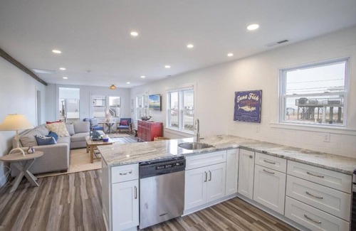 Yalesville Cottage | Cozy 3-Bedroom Cottage with Private Beach Access