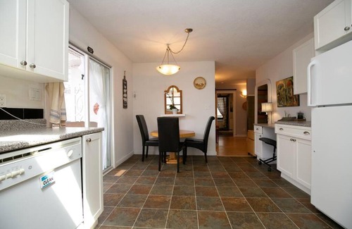 Langford Apartment | Family-Friendly 3-Bedroom Home Near Glen Lake Awaits