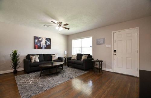 OST - South Union House | Family-Friendly 3-Bedroom Retreat in City Center