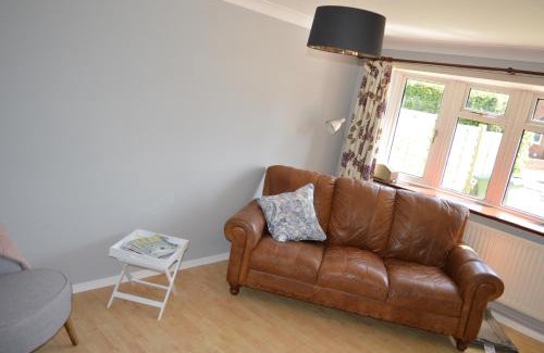 Waddesdon House | Inviting 3-Bedroom Countryside Retreat - Family Friendly Stay