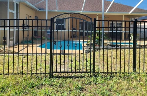 Grand Oaks House | Inviting 4 Bd Home with Private Pool & Ocean Views