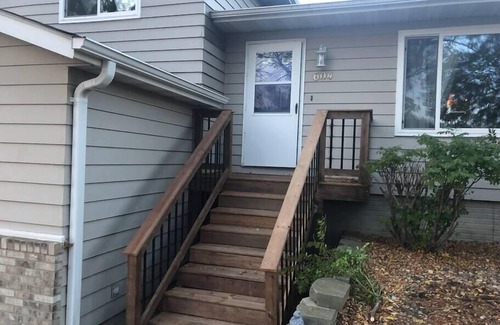 Sioux Falls House | Delightful 4-Bedroom Retreat with Garage & Breakfast Options