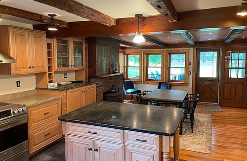 Hyde Park Other | Delightful Circa 1700 Farmhouse: Guest Rated 10/10