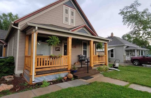 Sheridan Cottage | Cheerful Courthouse Cottage in Sheridan, WY