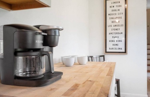 Henrietta House | Pet-Friendly Henrietta: 4BDRM with Kitchen & High Rating
