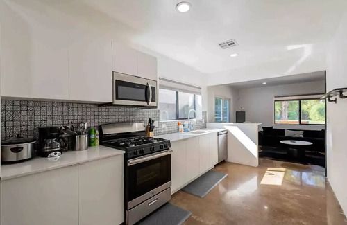 Encanto House | Delightful House in Central Phoenix with Enclosed Backyard