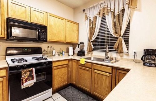 Crystal Point House | Bright and Welcoming House with Family-Friendly Amenities