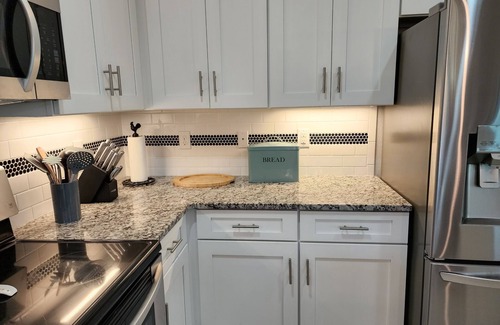 Rotonda Lakes House | Bright 3-Bedroom Retreat with Heated Pool & Family Amenities