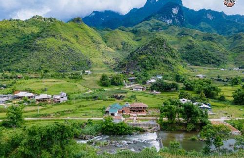 Yen Minh House | Discover Cheers Du Gia Lodge: Family-Friendly Getaway