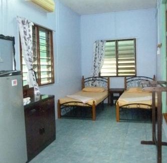 Tekek Hotel | Budget-Friendly Cheers Garden Chalet with Child-Friendly Amenities