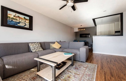 Riley Park Condo | Bright Condo with Garden Space in Lively Neighborhood