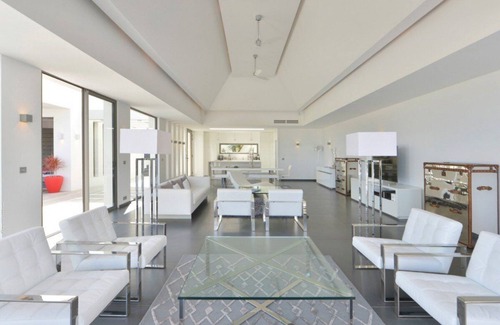 Terre Neuve Villa | Relaxing Retreat: Villa Eternity with Private Pool & Chef